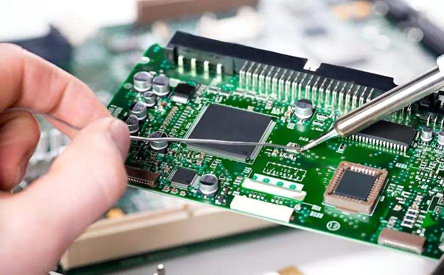 How to Assemble Electronic Components on a PCB